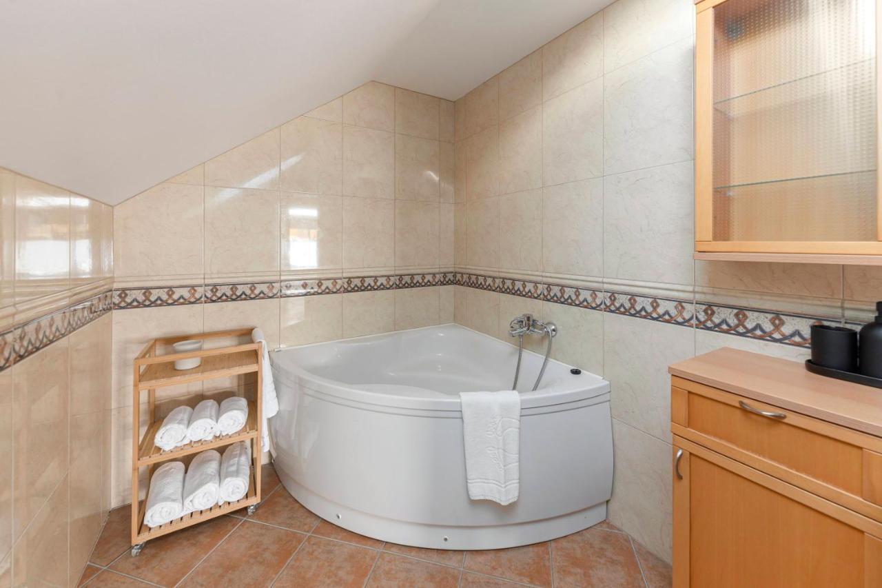 Guest House Struc Slovenj Gradec Exterior foto
